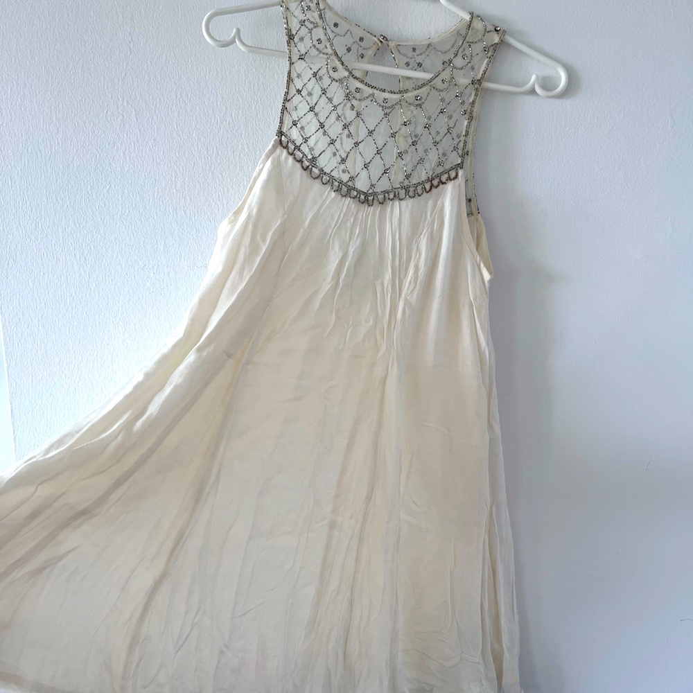 Dress - Picture 3 of 5
